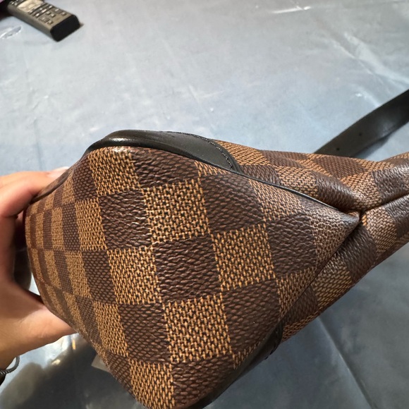 Louis Vuitton Odeon PM Crossbody - Picture 7 of 16